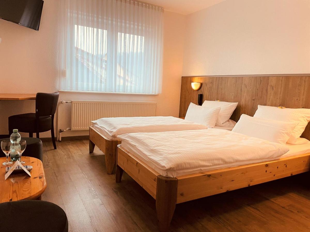 Hotel Orthwein -Kostenfreie Parkplaetze- Cölbe Extérieur photo