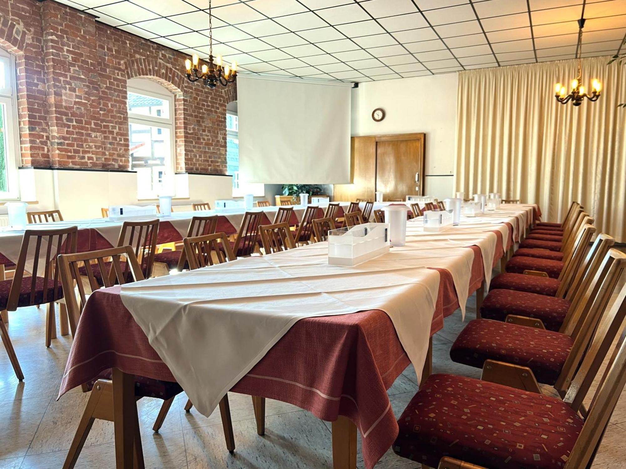 Hotel Orthwein -Kostenfreie Parkplaetze- Cölbe Extérieur photo