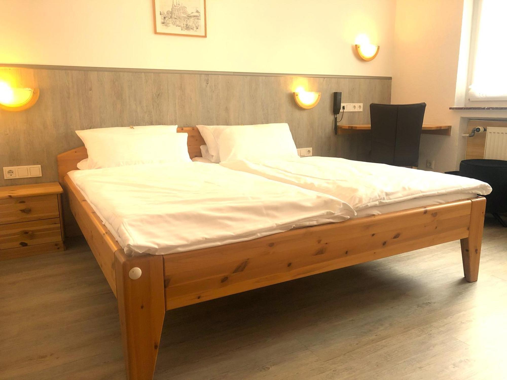Hotel Orthwein -Kostenfreie Parkplaetze- Cölbe Extérieur photo