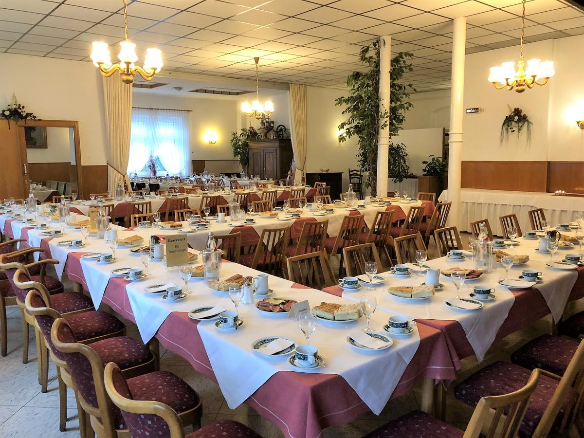 Hotel Orthwein -Kostenfreie Parkplaetze- Cölbe Extérieur photo